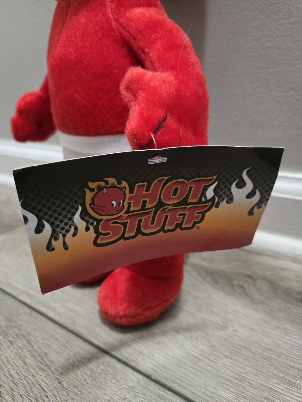 NEW Large Hot Stuff Red Devil Plush Toy 15 inches. NWT - Picture 4 of 9